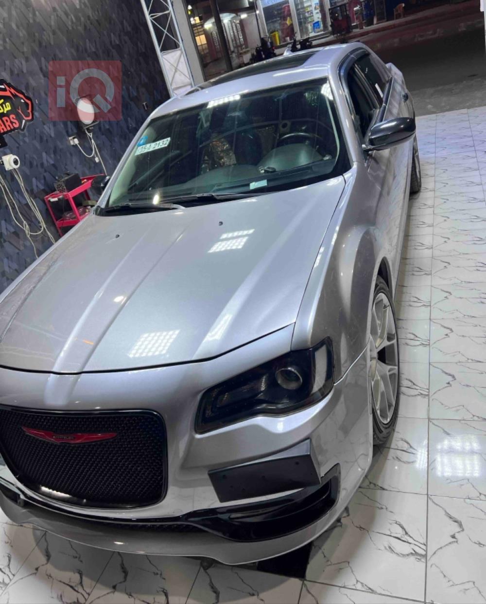 کرایسلەر 300